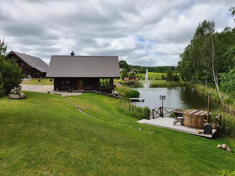 Stonku Sodyba Grapeldvaris Varkaliai Eksteriør billede